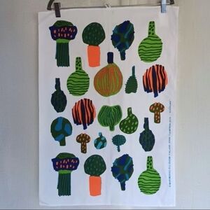 NWOT Marimekko "Kuukuna" Cotton-flax Kitchen Hand Dish Towel with Abstract Print